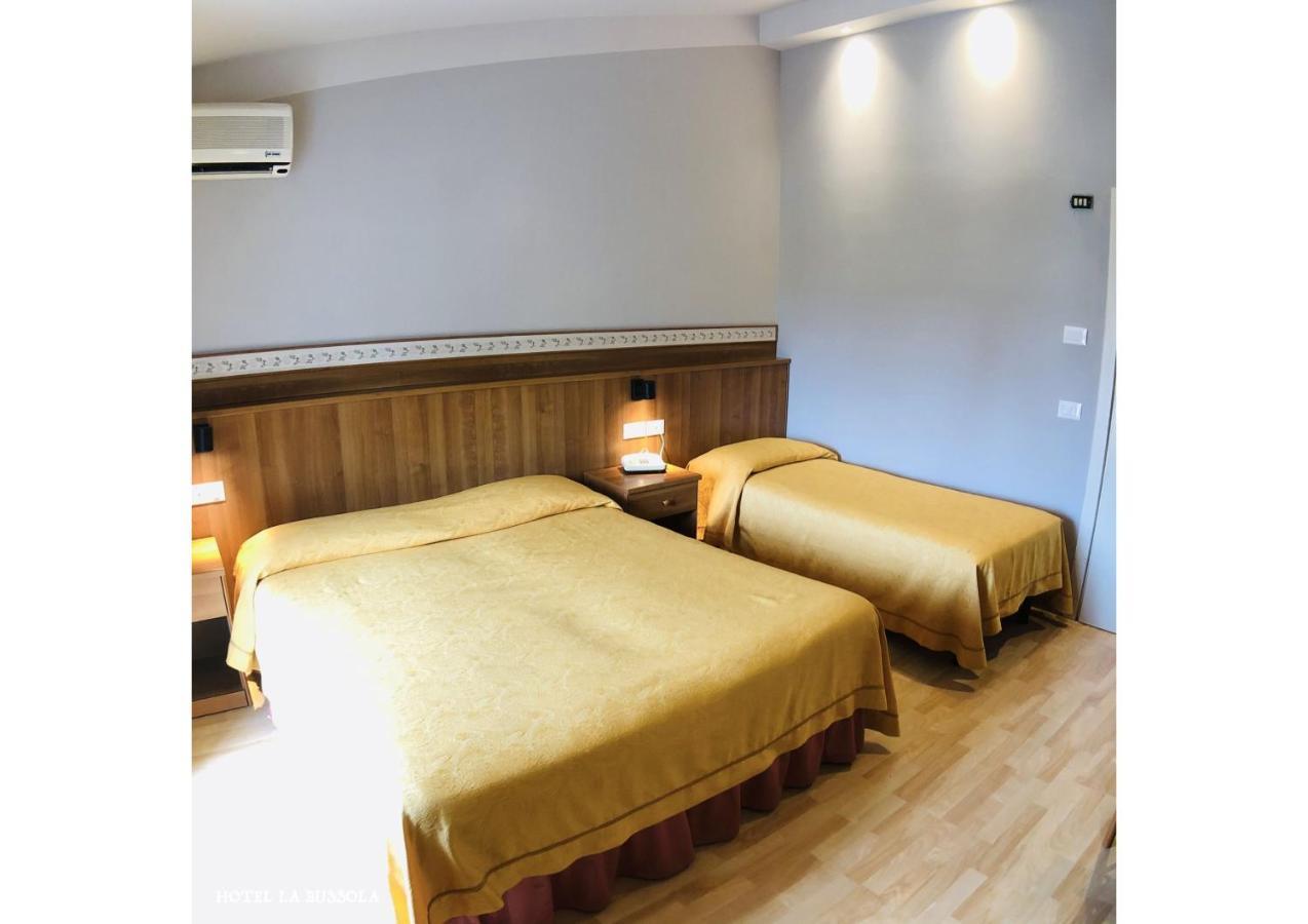 Hotel La Bussola Padenghe sul Garda Exterior foto