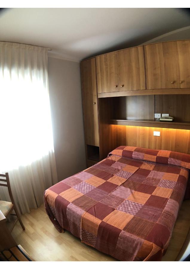 Hotel La Bussola Padenghe sul Garda Exterior foto
