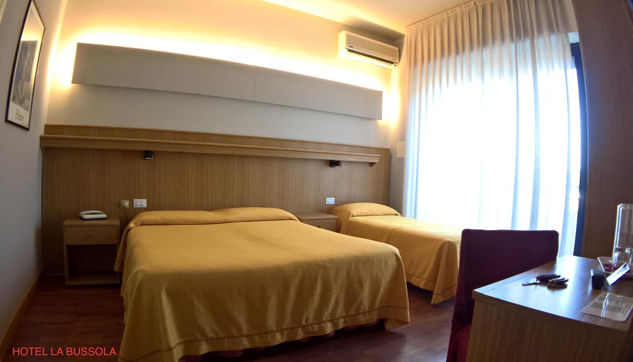 Hotel La Bussola Padenghe sul Garda Exterior foto